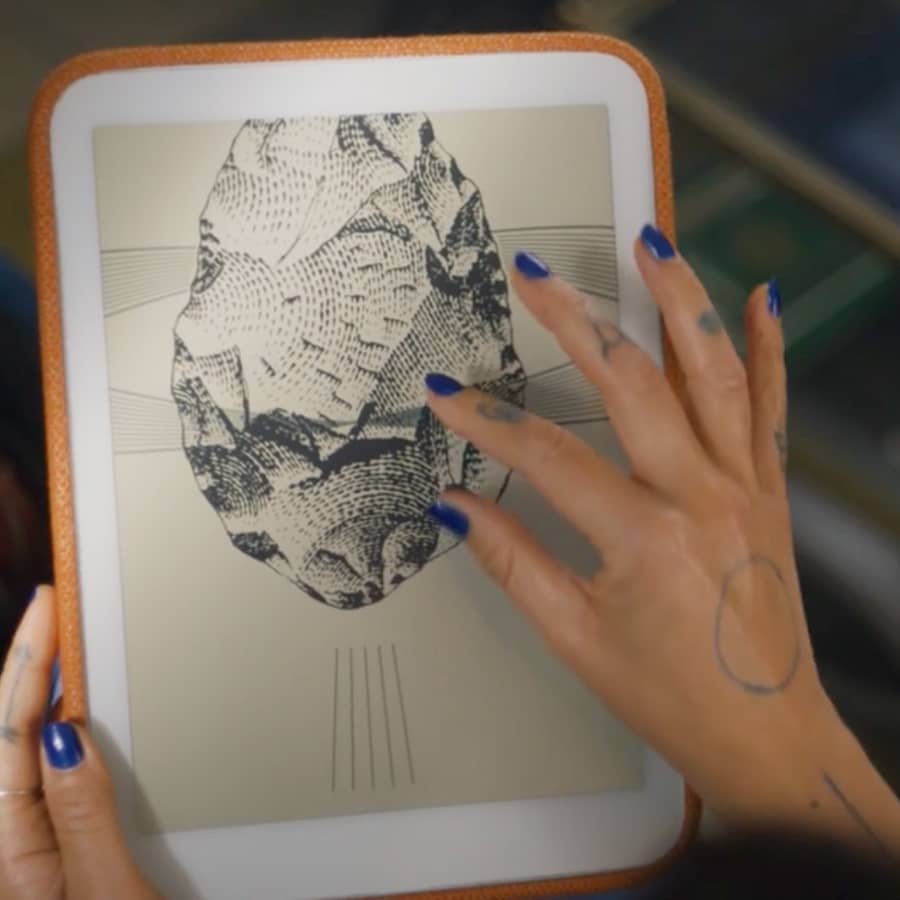 Daylight-Paper-like-Reading-and-Writing-Computer-Revolutionizing-Mindful-Consumption-with-60fps-Display-and-Distraction-Free-Experience